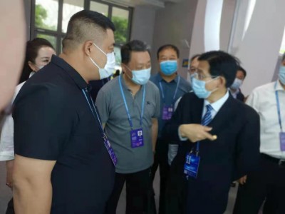 走進(jìn)西部，洽談未來